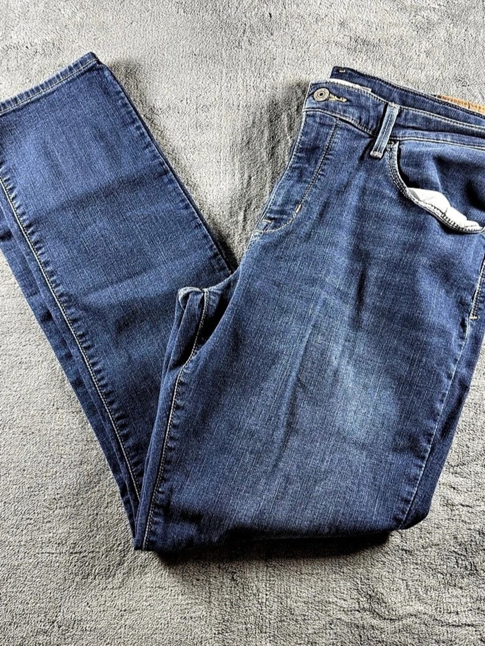 Levi's Women's Size 16 Mid Rise Skinny Blue Denim Stretch 5-Pocket Jeans